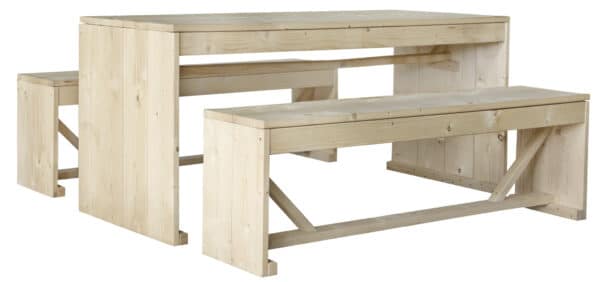 Steigerhouten tafel met banken